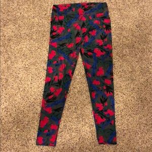 LuLaRoe Tall and Curvy Floral Leggings